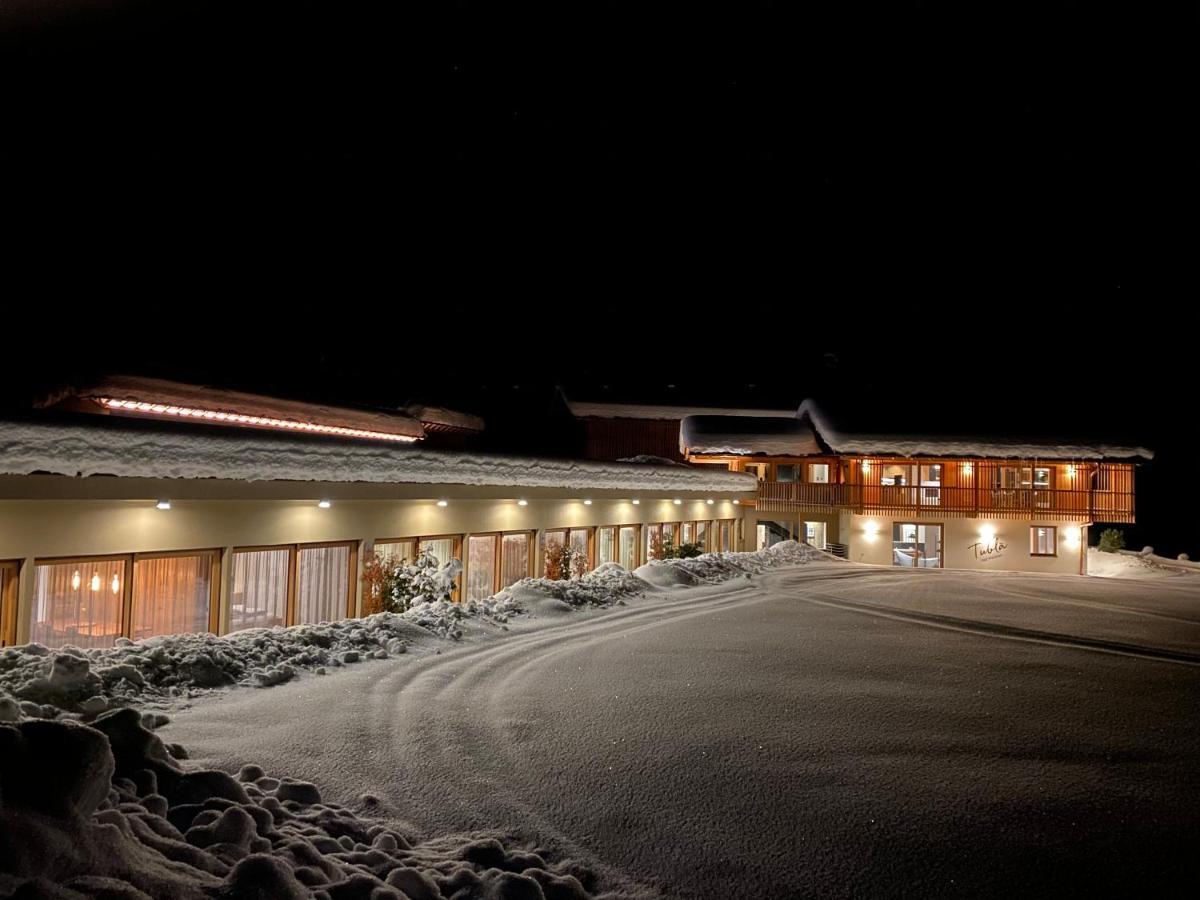 Tubla - Hof Maistatt Toblach Exteriör bild