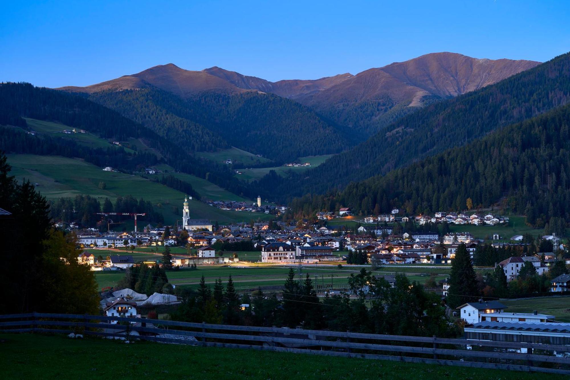 Tubla - Hof Maistatt Toblach Exteriör bild